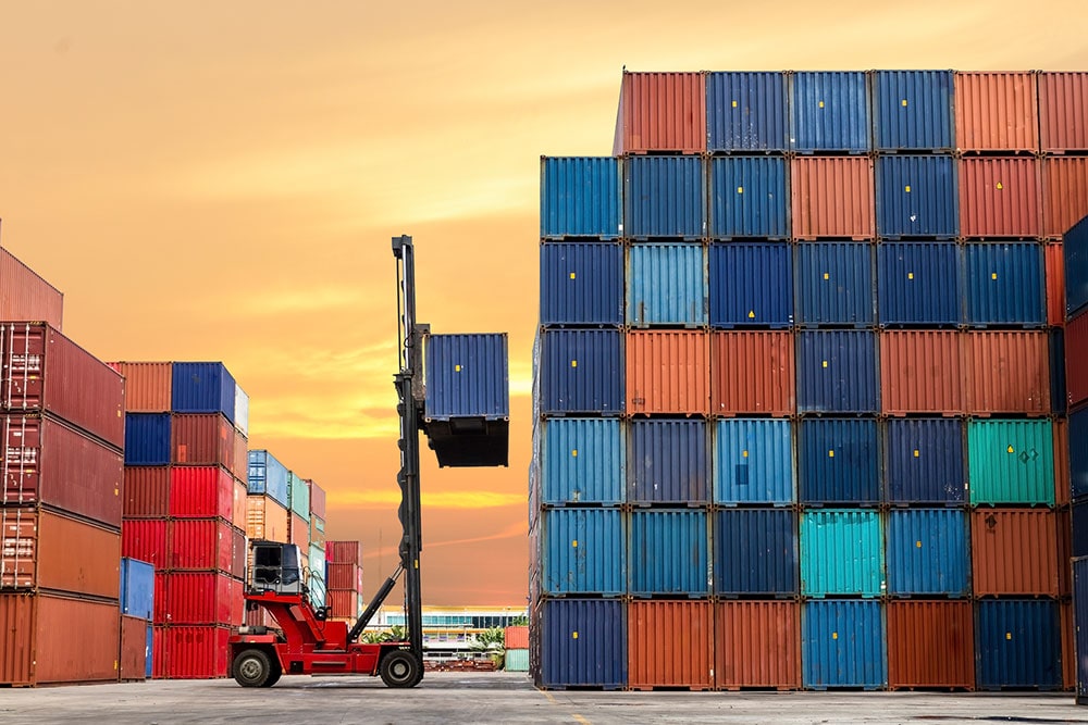 Shipping Containers: Revolutionizing Business Innovatively